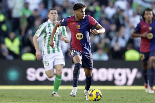 Soi kèo Barcelona vs Betis, 2h00 06/04/2025 2 Màn so tài Barcelona vs Betis
